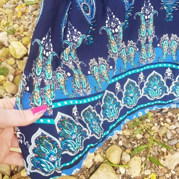 Absolutely stunning duster kimono in a striking paisley, Indian inspired print!! - Picture 13 of 16